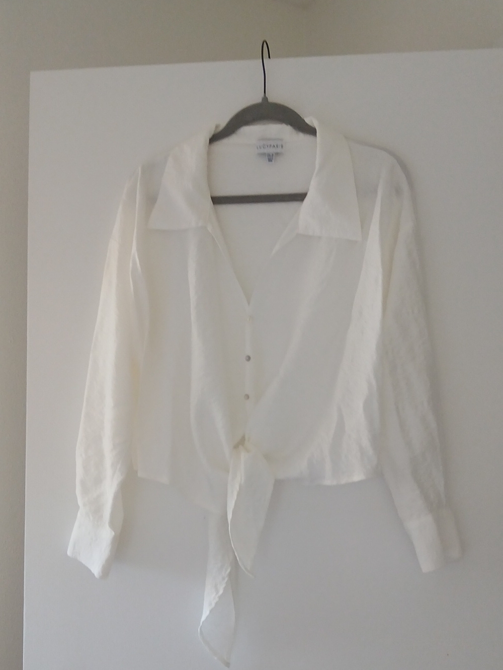 Lucy Paris White Tie-Front Button Down Blouse Nwot